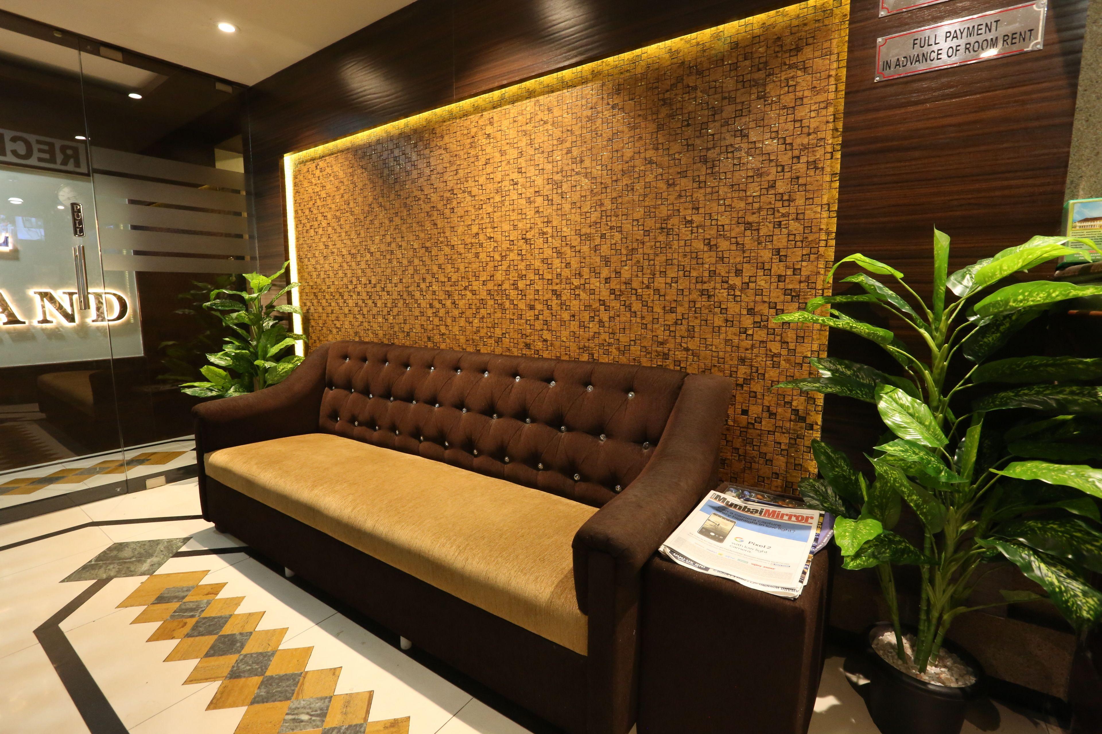 Hotel Happyland, Mumbai